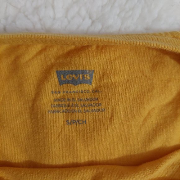 Floral Levi's tee-shirt in yellow - Picture 6 of 6